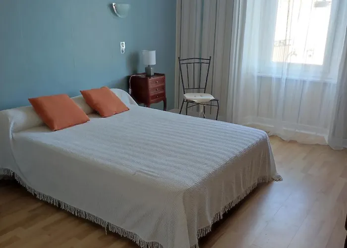 Maison Vigneronne Feriehus Ribaute